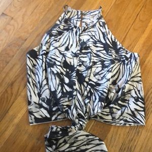 Cropped top with tie in the front